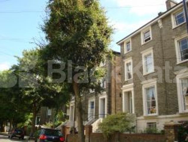 			MUST BE SEEN!, 3 Bedroom, 1 bath, 1 reception Flat			 Cantelowes Road, CAMEN NW1